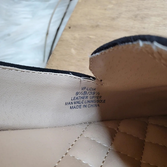 Vince Camuto Lidia Loafers - Picture 8 of 11